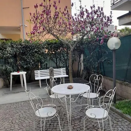 Apartment Casa Magnolia, Tranquilla E Centrale Nichelino